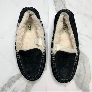 UGG Moccasin Slippers Black
